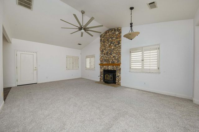 10324 Rio Sombra Ct, Oakdale, CA 95361