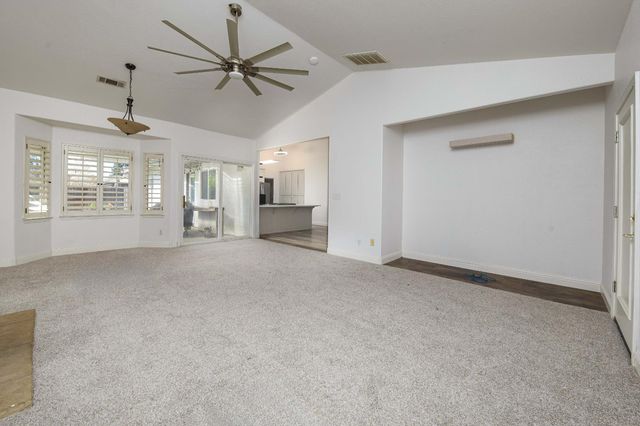 10324 Rio Sombra Ct, Oakdale, CA 95361