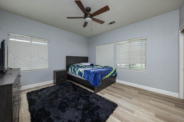 10324 Rio Sombra Ct, Oakdale, CA 95361