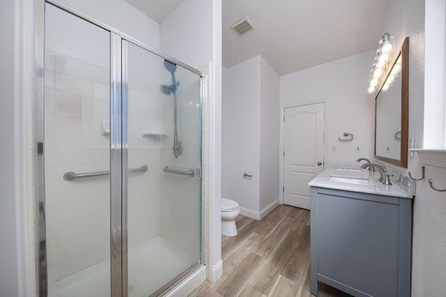 10324 Rio Sombra Ct, Oakdale, CA 95361