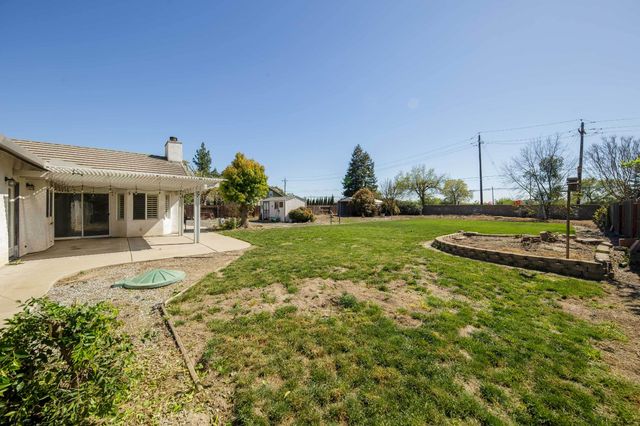 10324 Rio Sombra Ct, Oakdale, CA 95361