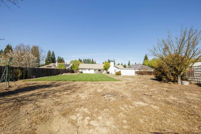 10324 Rio Sombra Ct, Oakdale, CA 95361