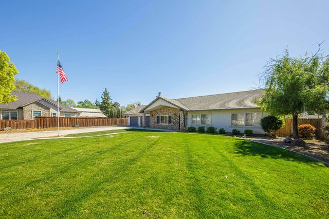 10324 Rio Sombra Ct, Oakdale, CA 95361