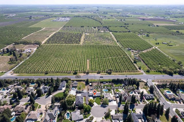 10324 Rio Sombra Ct, Oakdale, CA 95361