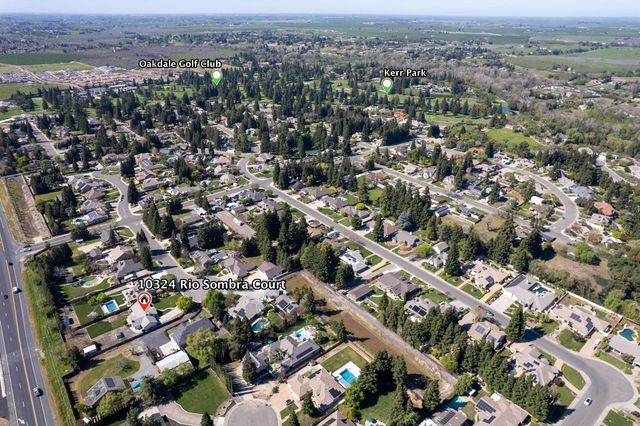 10324 Rio Sombra Ct, Oakdale, CA 95361