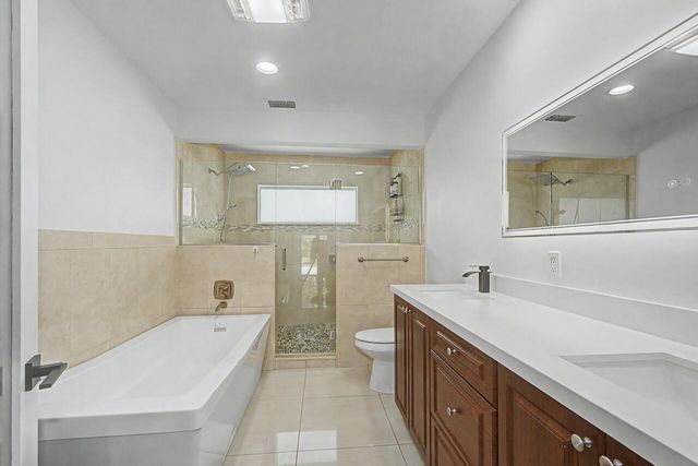 5707 White Hickory Circle, Tamarac, FL 33319