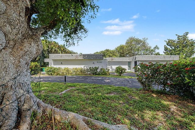 5707 White Hickory Circle, Tamarac, FL 33319