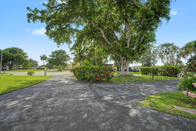 5707 White Hickory Circle, Tamarac, FL 33319