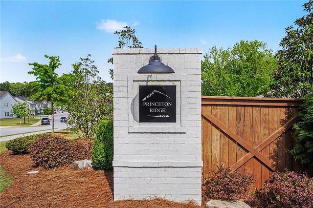 1962 Dillon Drive, Lithonia, GA 30058