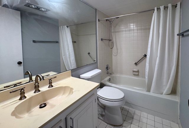 2604 Nassau Bend F1, Coconut Creek, FL 33066