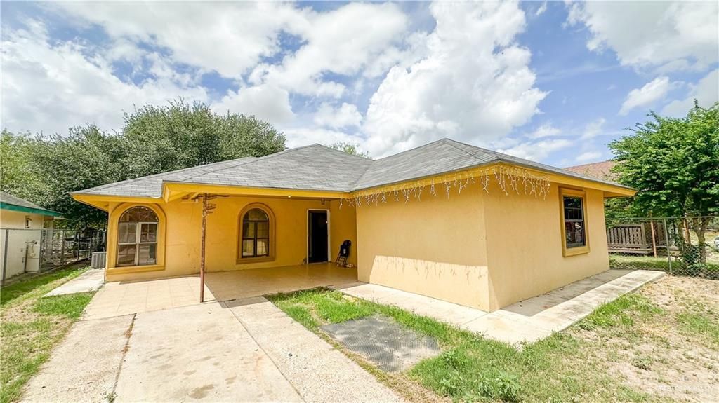 214 Olmo Street, Sullivan City, TX 78595