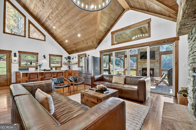 89 High Meadows Court, Morganton, GA 30560