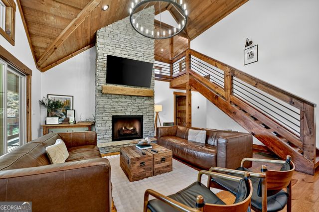 89 High Meadows Court, Morganton, GA 30560