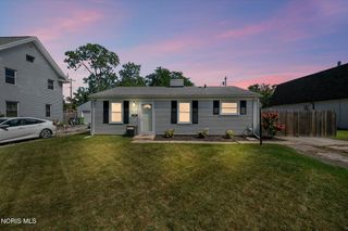 1118 Scott Street, Maumee, OH 43537
