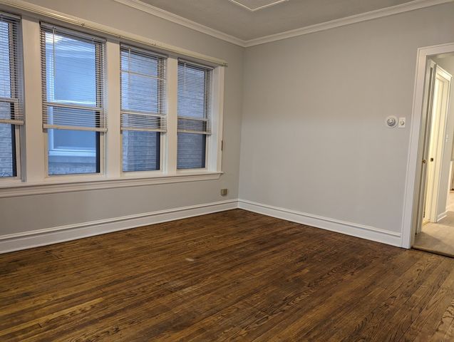 5650 N Spaulding Avenue 2, Chicago, IL 60659