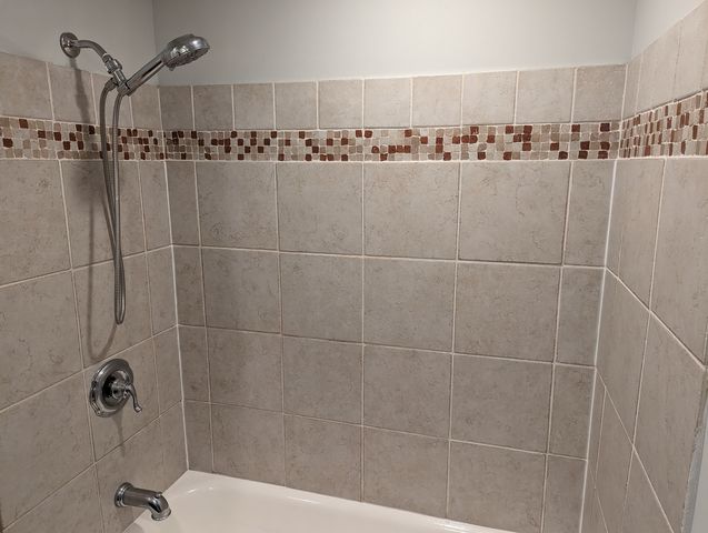 5650 N Spaulding Avenue 2, Chicago, IL 60659