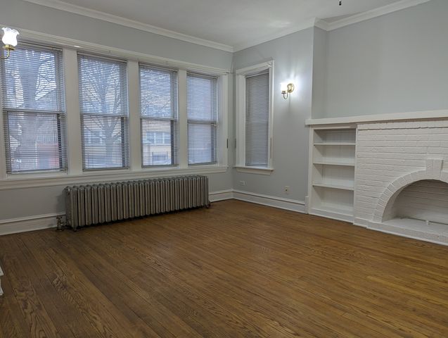5650 N Spaulding Avenue 2, Chicago, IL 60659