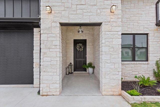 959 Gallant Fox Road, Hewitt, TX 76643