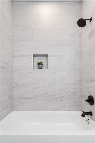 959 Gallant Fox Road, Hewitt, TX 76643