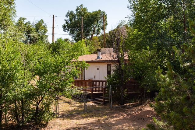 20 A Glowing Star Road, Santa Fe, NM 87506