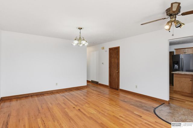 104 Waldo Circle, Bellevue, NE 68005