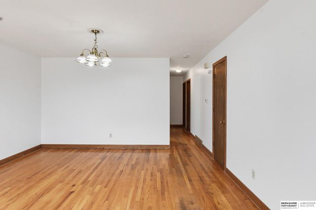 104 Waldo Circle, Bellevue, NE 68005