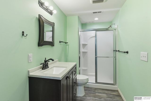 104 Waldo Circle, Bellevue, NE 68005