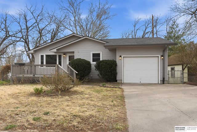 104 Waldo Circle, Bellevue, NE 68005