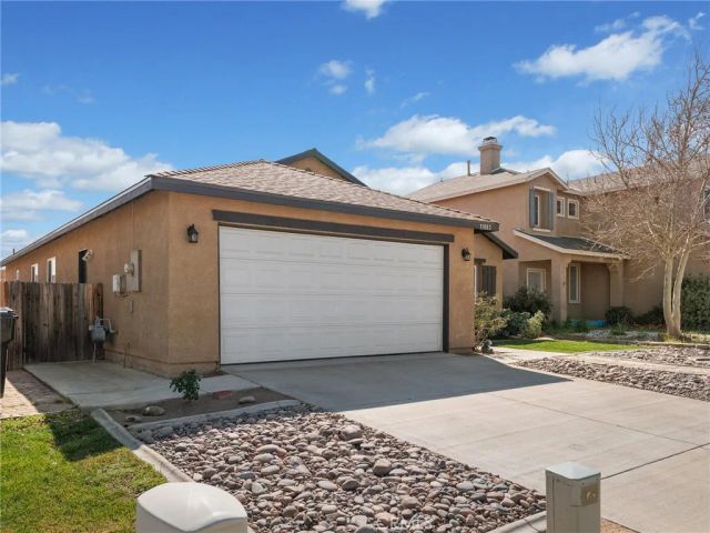 11893 Pepperwood Street, Victorville, CA 92392