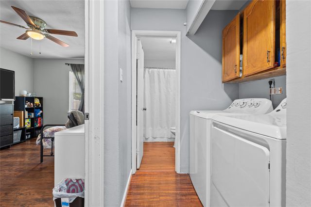 7036 Sandybrook Drive, Fort Worth, TX 76120