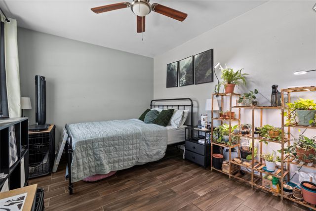 7036 Sandybrook Drive, Fort Worth, TX 76120