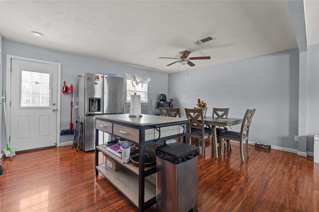7036 Sandybrook Drive, Fort Worth, TX 76120