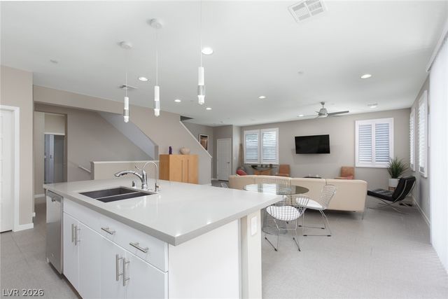 11283 Cactus Tower Avenue 101, Las Vegas, NV 89135