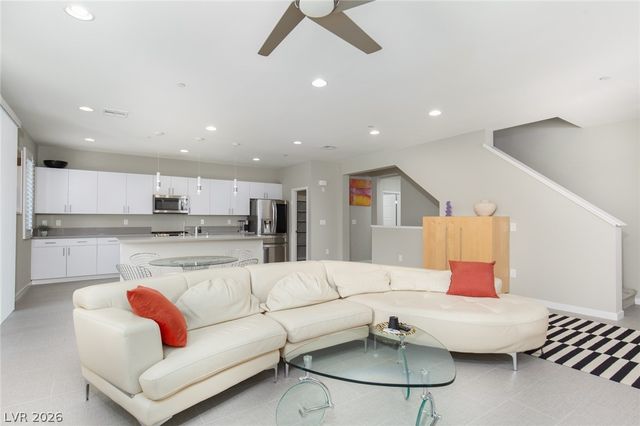 11283 Cactus Tower Avenue 101, Las Vegas, NV 89135