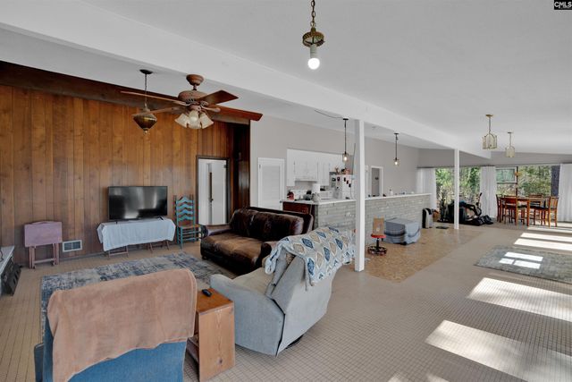 3600 KENNERLY Road, Irmo, SC 29063