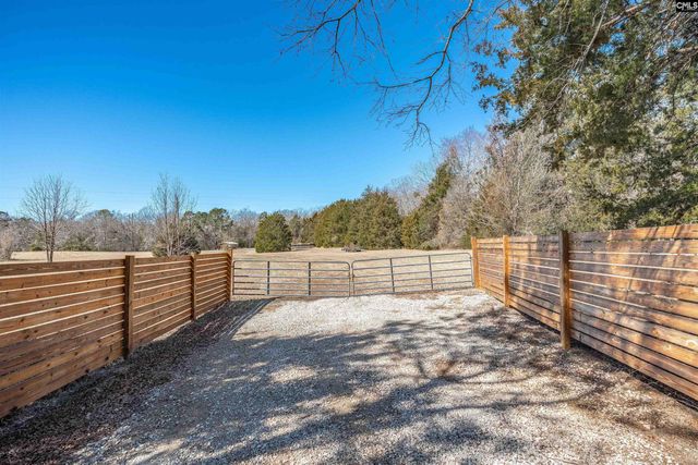 3600 KENNERLY Road, Irmo, SC 29063