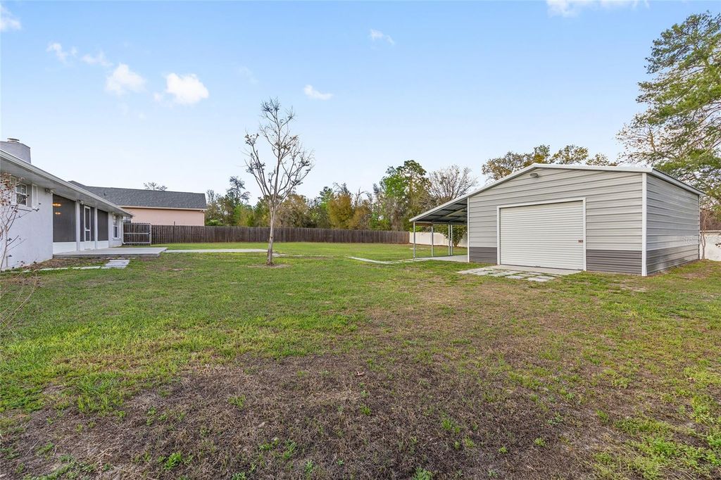 Image 32 of property listing at 10521 SW 54TH COURT, Ocala, FL 34476