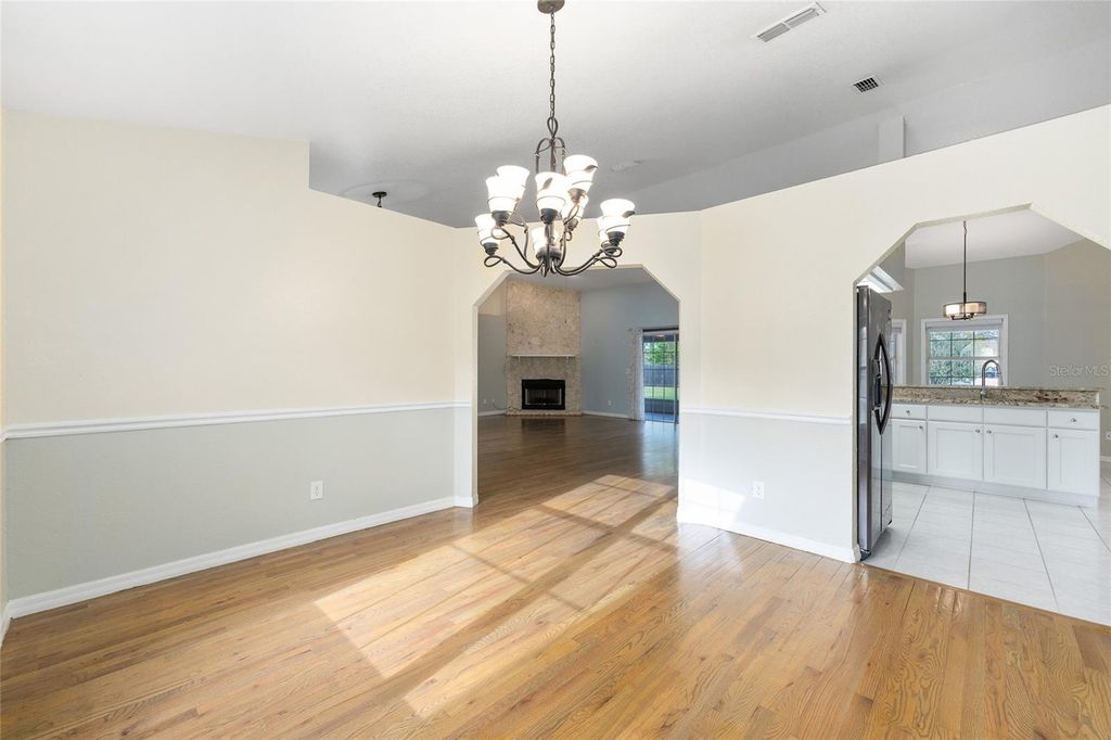 Image 10 of property listing at 10521 SW 54TH COURT, Ocala, FL 34476