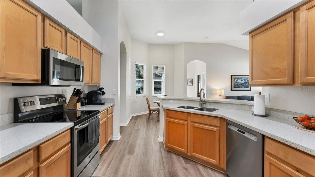 Image 7 of property listing at 7302 DEER CROSSING COURT, Sarasota, FL 34240