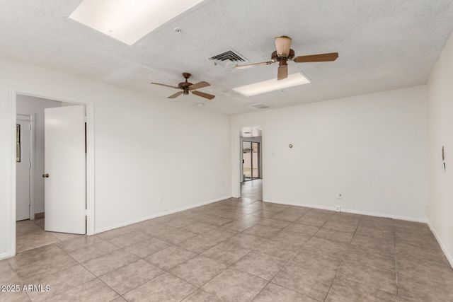 9646 N 47TH Avenue, Glendale, AZ 85302