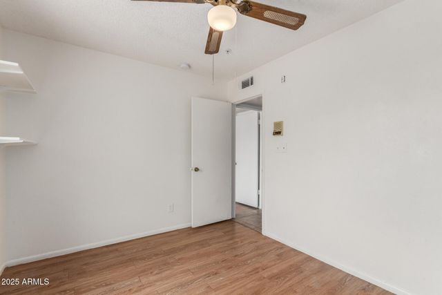 9646 N 47TH Avenue, Glendale, AZ 85302