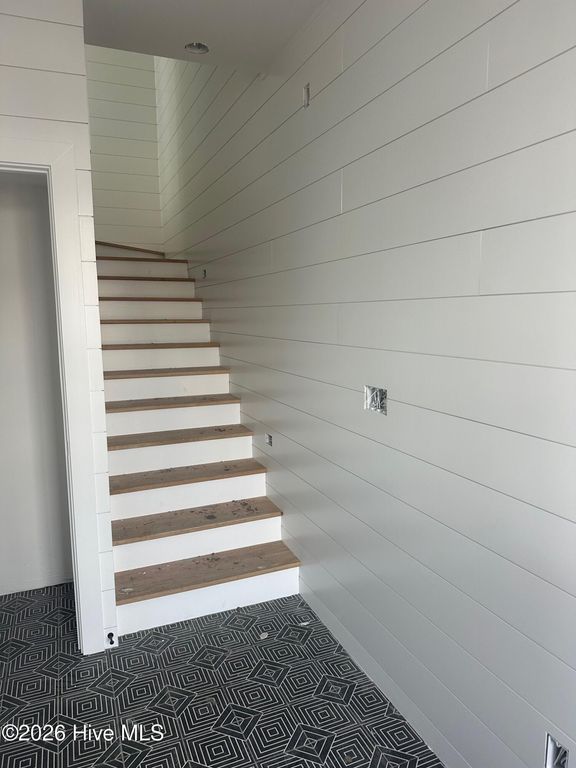 Image 5 of property listing at 132 James Edward Court, Wilmington, NC 28403