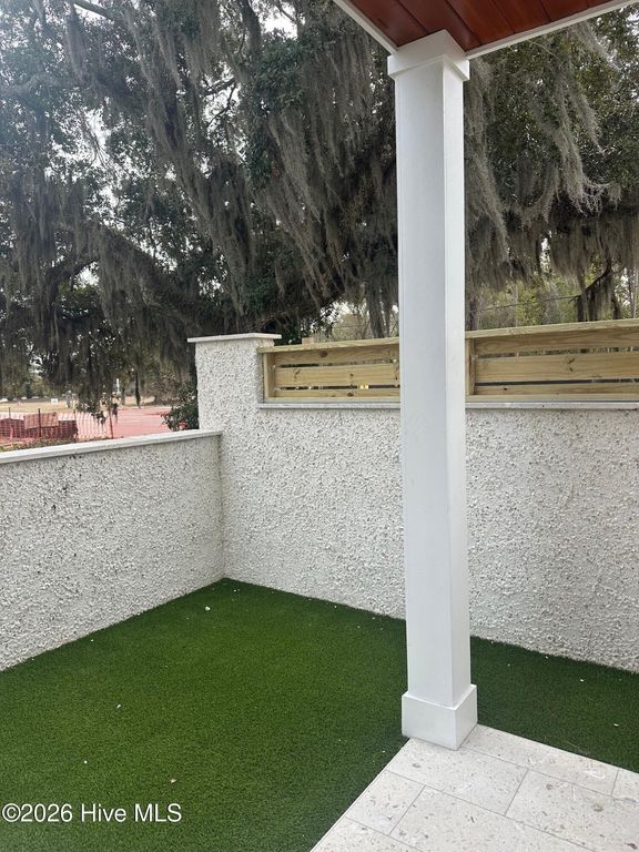 Image 6 of property listing at 132 James Edward Court, Wilmington, NC 28403