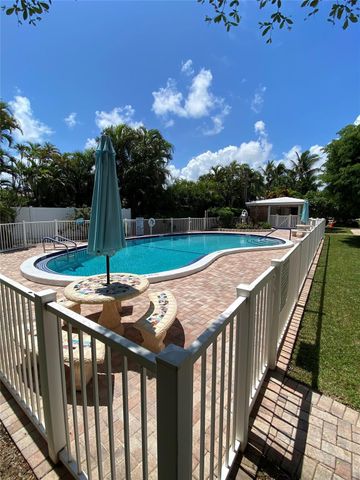 224 Hibiscus Ave Apt 260, Lauderdale By The Sea, FL 33308