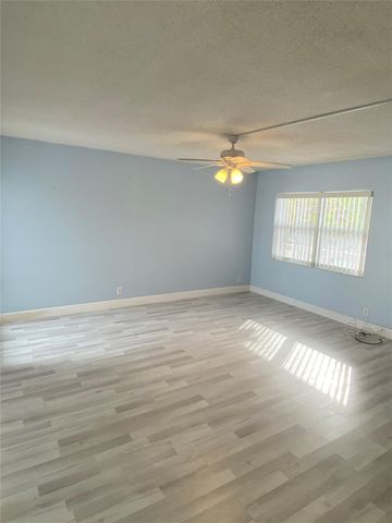 224 Hibiscus Ave Apt 260, Lauderdale By The Sea, FL 33308