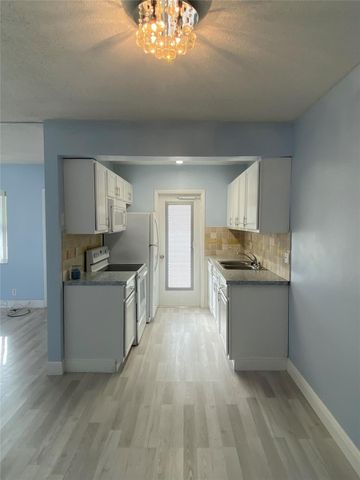 224 Hibiscus Ave Apt 260, Lauderdale By The Sea, FL 33308
