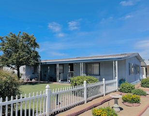 1701 Dinuba Avenue # 140, Selma, CA 93662