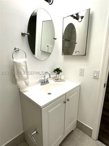 3694 NW 95th Ter 8M, Sunrise, FL 33351