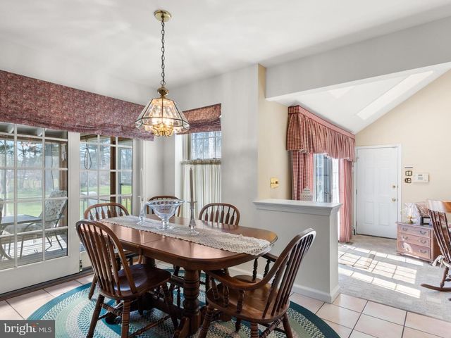 418 BEAUMONT CIR, West Chester, PA 19380