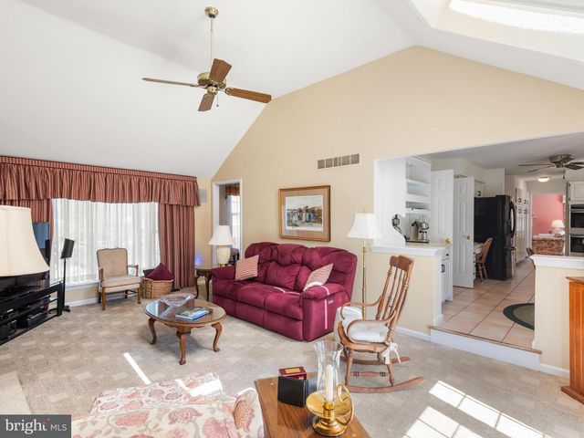 418 BEAUMONT CIR, West Chester, PA 19380